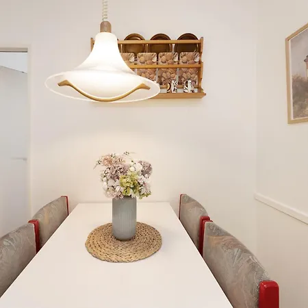 Haus Meeresblick Guldani Apartment