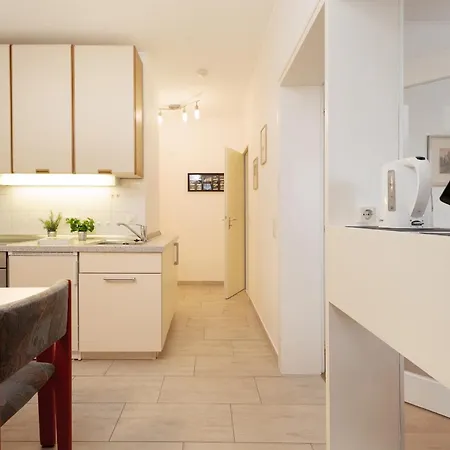 Haus Meeresblick Guldani Apartment