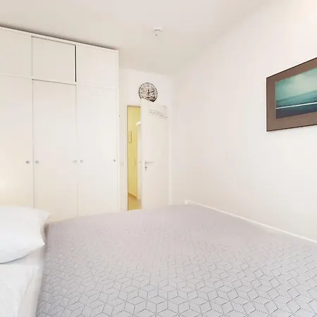 Haus Meeresblick Guldani Apartamento